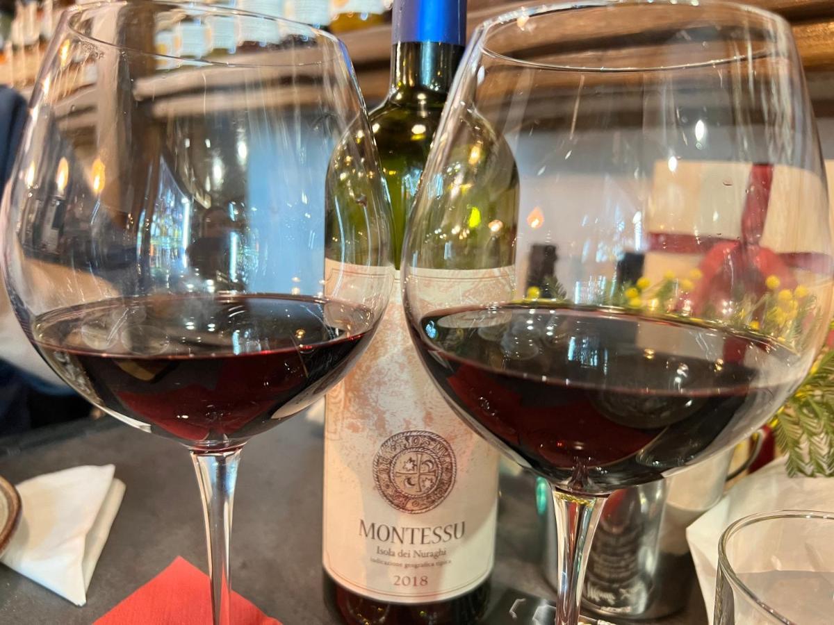 La Casa Di Ale Nel Centro Storico Di Cagliari Lejlighed Eksteriør billede